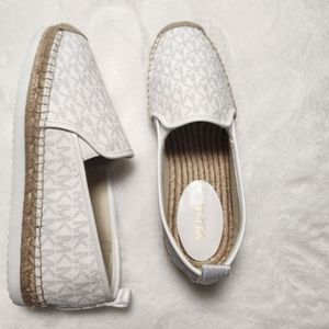 🎉HOST PICK🎉 Michael Michael Kors Loafers Women Debbie Logo Print Espadrille